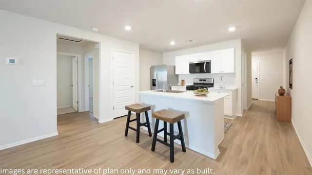 Photo 4 — 3112 Buffalo Farms Boulevard, Oklahoma City, OK 73179