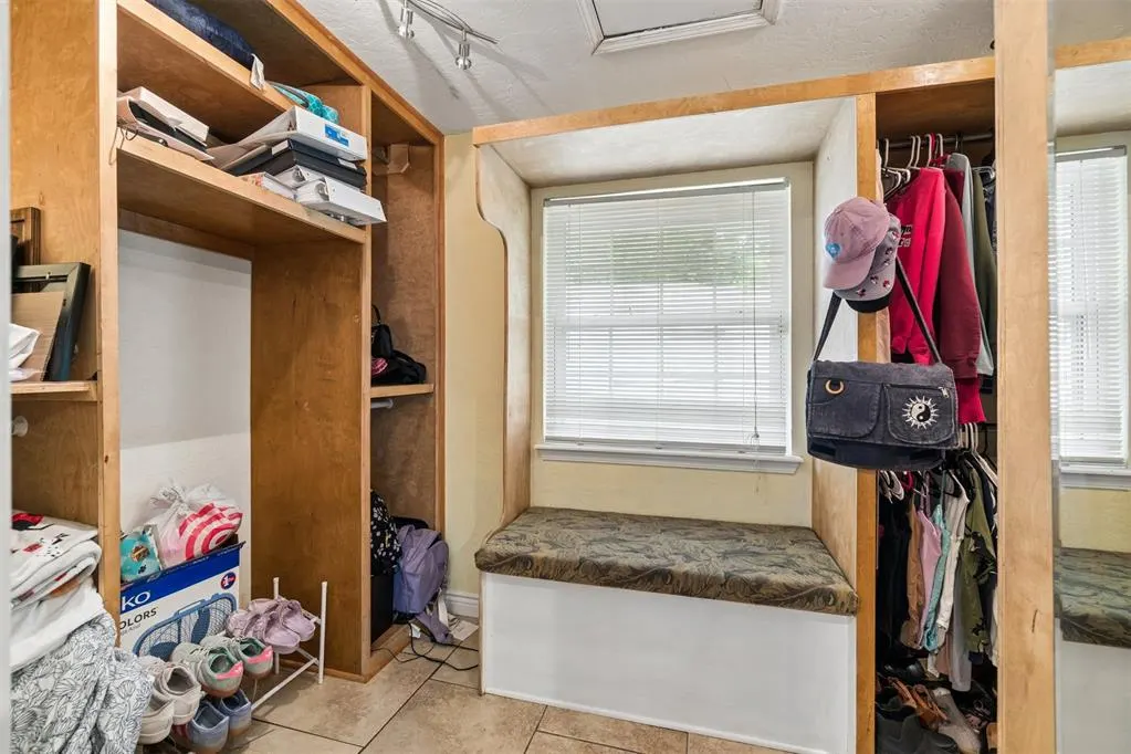 Photo 42 — 82 E Meadowlark Road, Lawton, OK 73507
