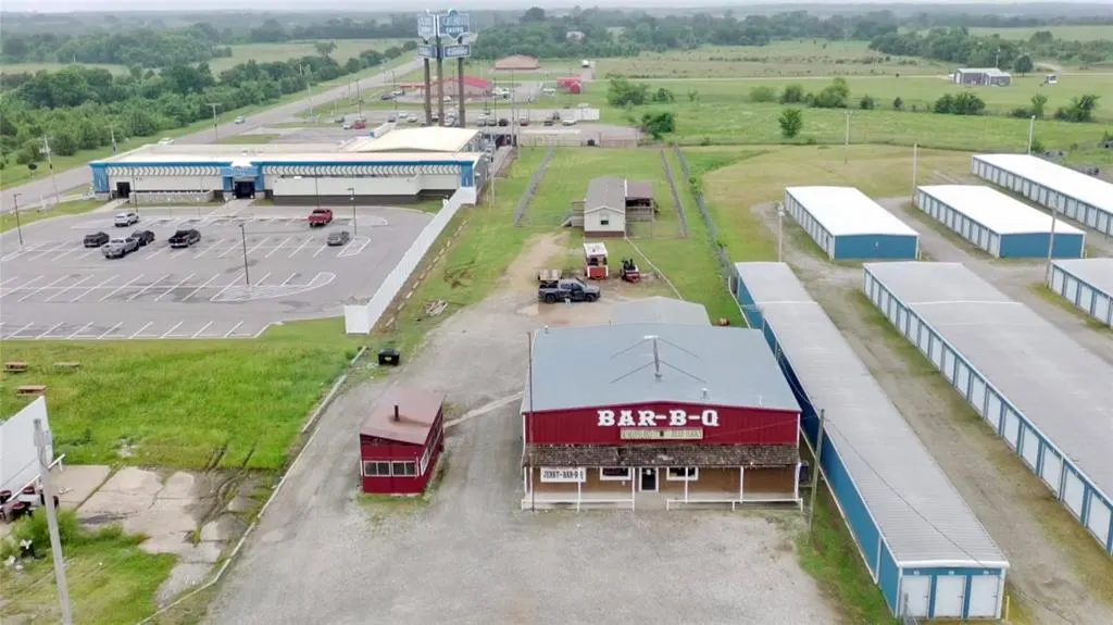 Photo 3 — 21 W Coplin Street, Okemah, OK 74859