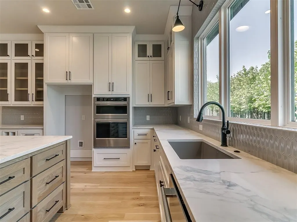 Photo 12 — 16425 Burgundy West Drive, Edmond, OK 73013