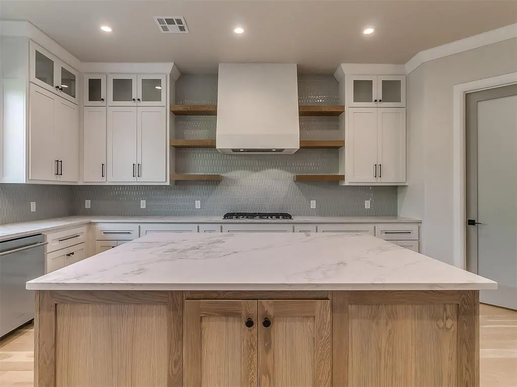 Photo 16 — 16425 Burgundy West Drive, Edmond, OK 73013