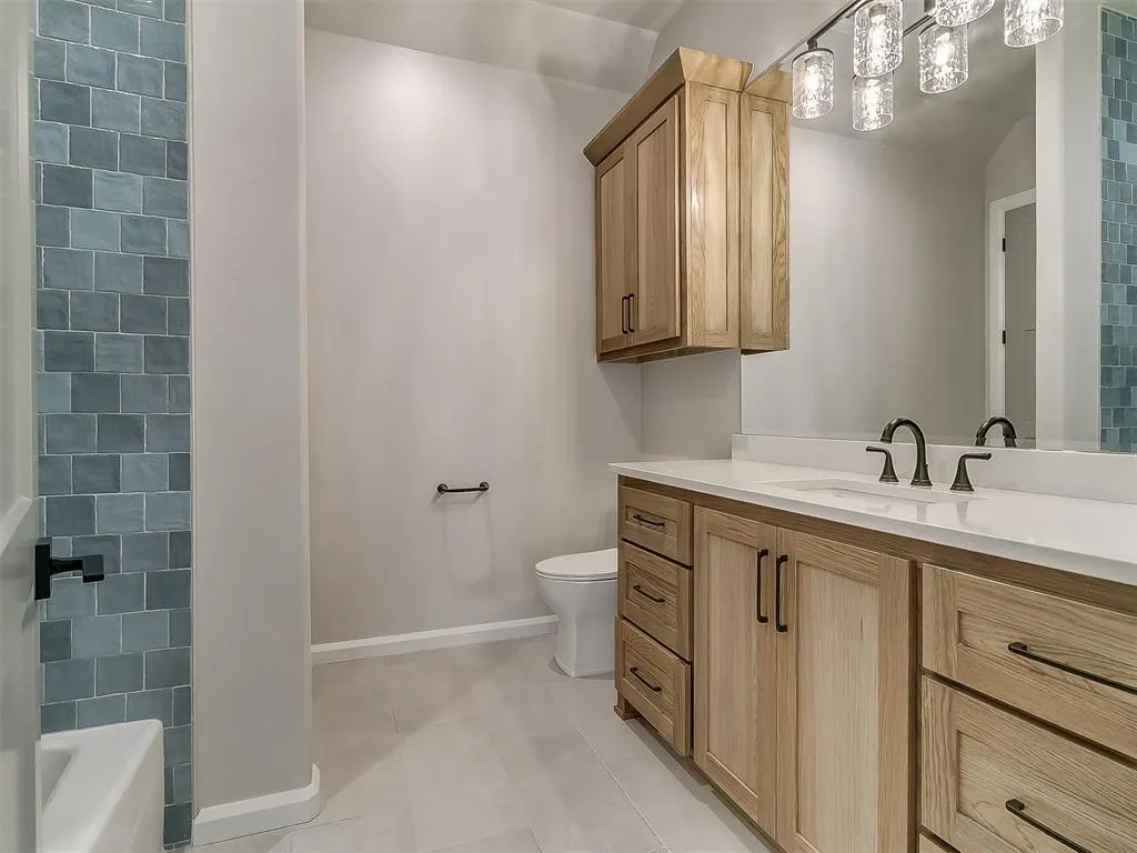 Photo 33 — 16425 Burgundy West Drive, Edmond, OK 73013