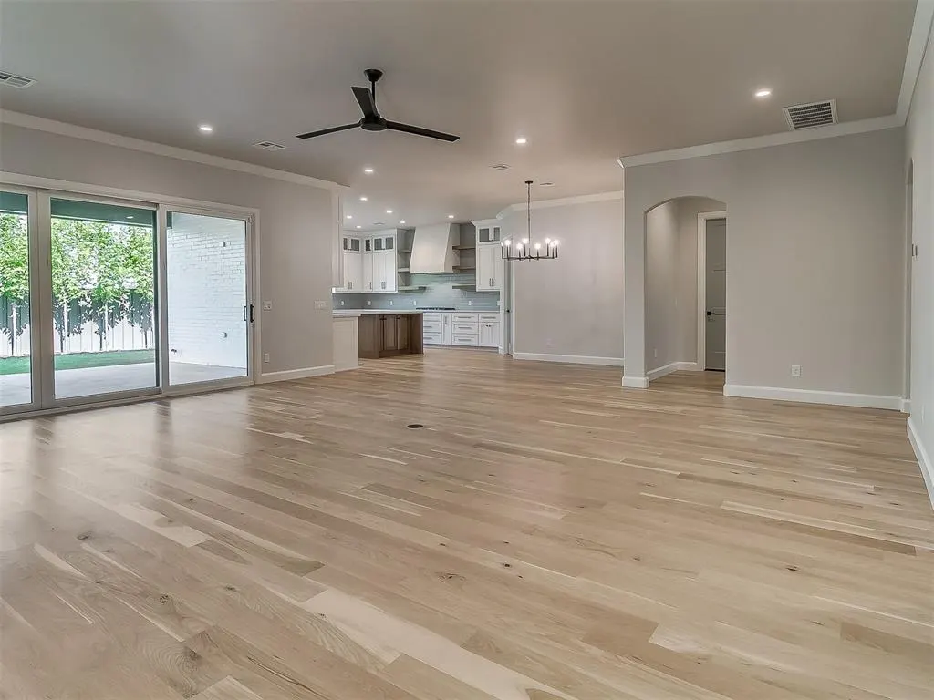 Photo 8 — 16425 Burgundy West Drive, Edmond, OK 73013