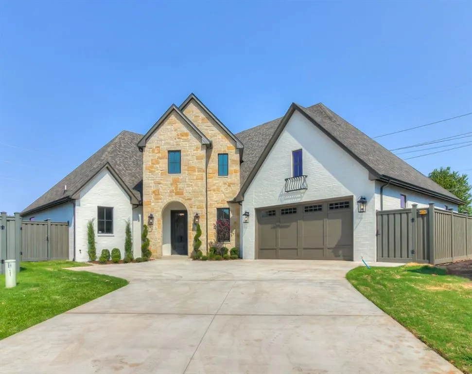 Front exterior — 16425 Burgundy West Drive, Edmond, OK 73013