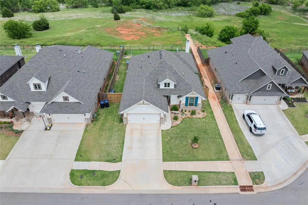 Photo 44 — 18712 Austin Place, Edmond, OK 73012