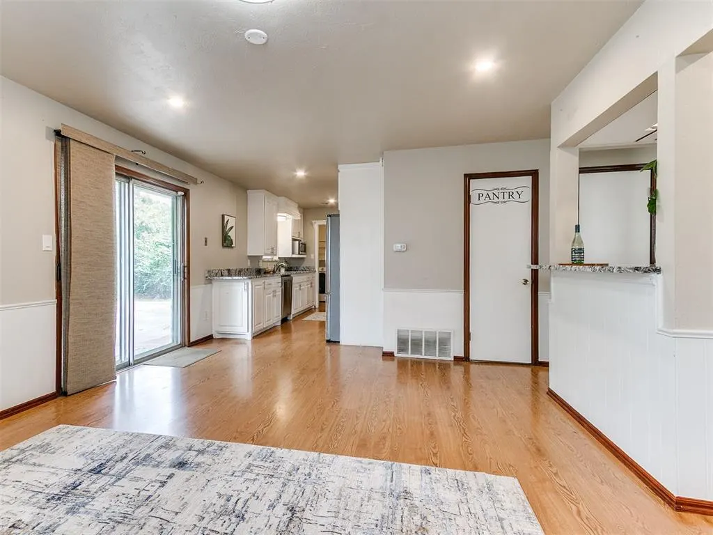 Photo 10 — 520 Jean Marie Drive, Norman, OK 73069