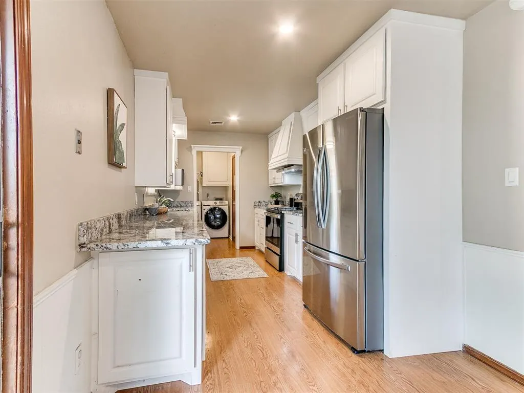 Photo 11 — 520 Jean Marie Drive, Norman, OK 73069