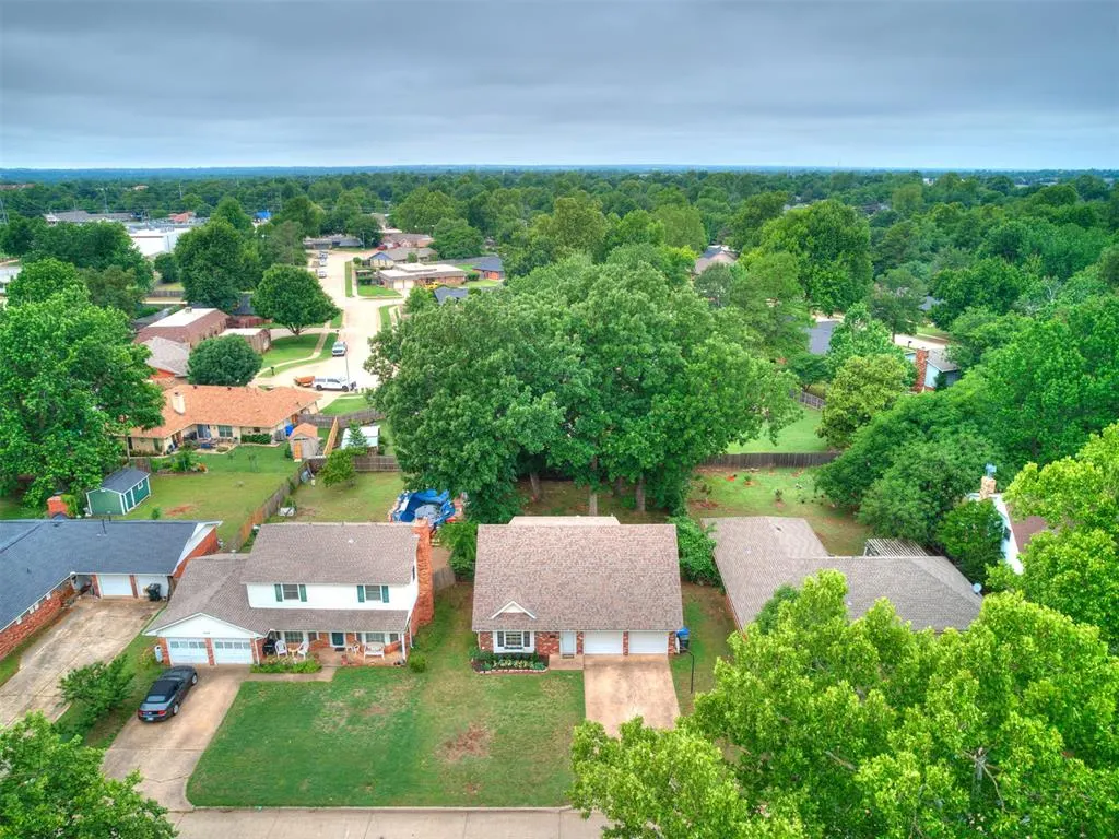 Photo 32 — 520 Jean Marie Drive, Norman, OK 73069
