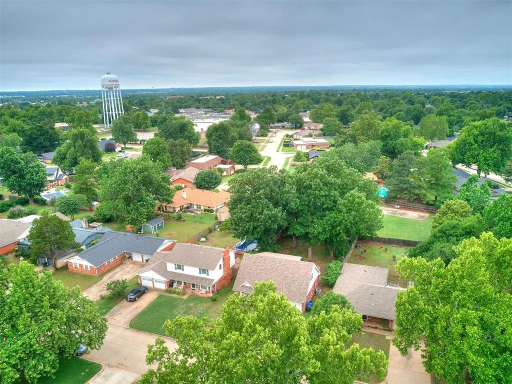 Photo 33 — 520 Jean Marie Drive, Norman, OK 73069