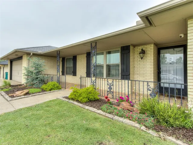 Photo 6 — 11017 NW 116th Street, Yukon, OK 73099
