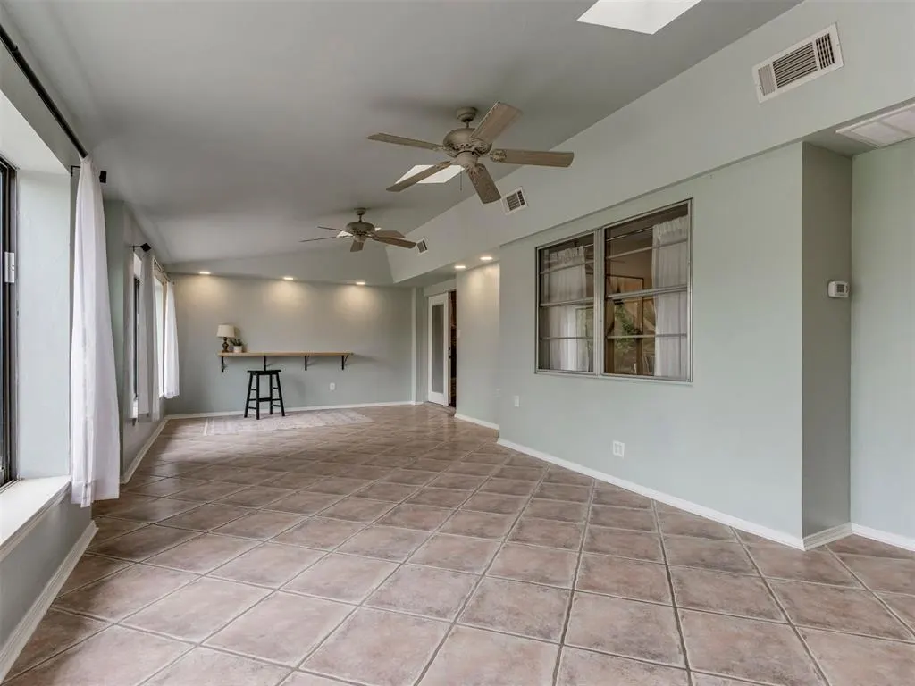 Photo 19 — 11017 NW 116th Street, Yukon, OK 73099