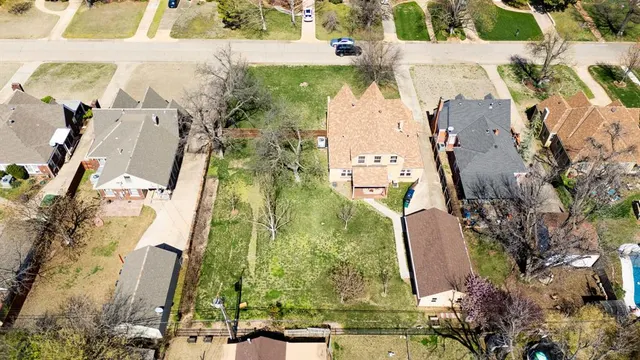 Photo 6 — 2216 NW 27th Street, Oklahoma City, OK 73107