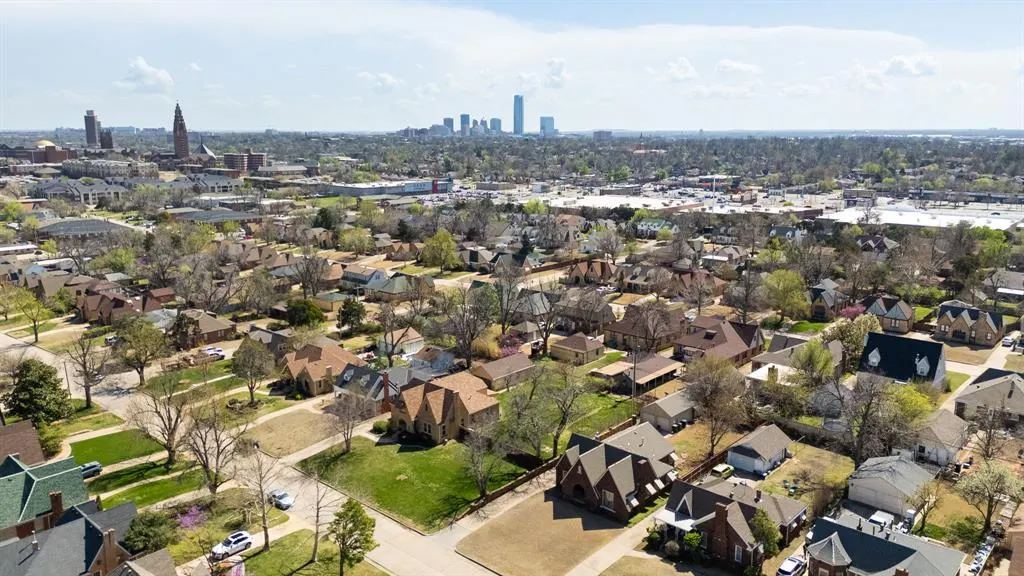 Photo 8 — 2216 NW 27th Street, Oklahoma City, OK 73107