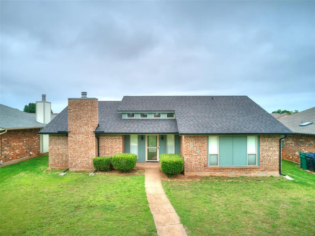 Front exterior — 520 NW 138th Street, Edmond, OK 73013