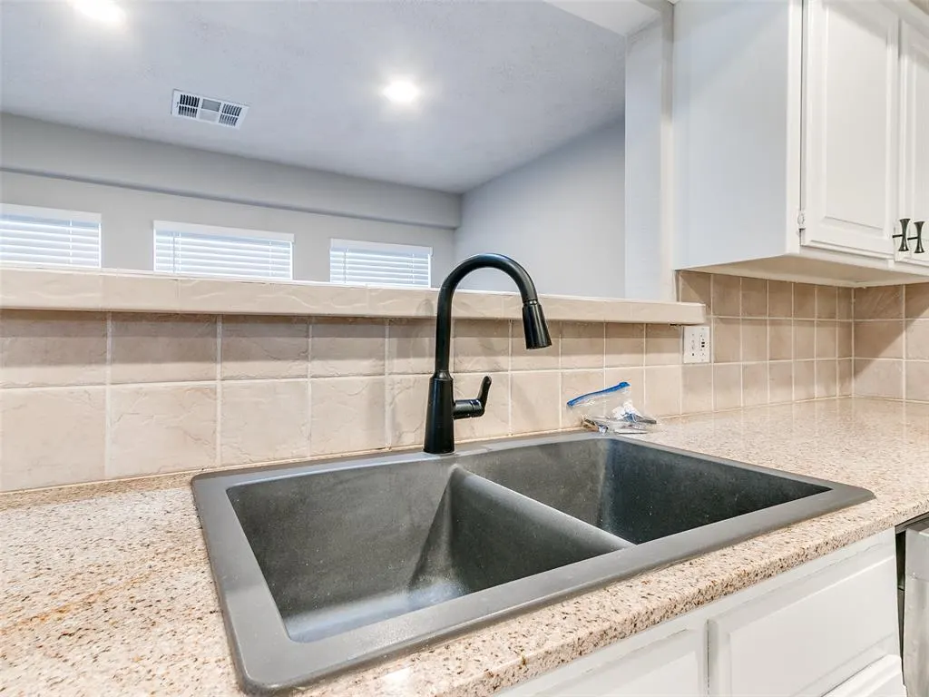 Photo 17 — 520 NW 138th Street, Edmond, OK 73013