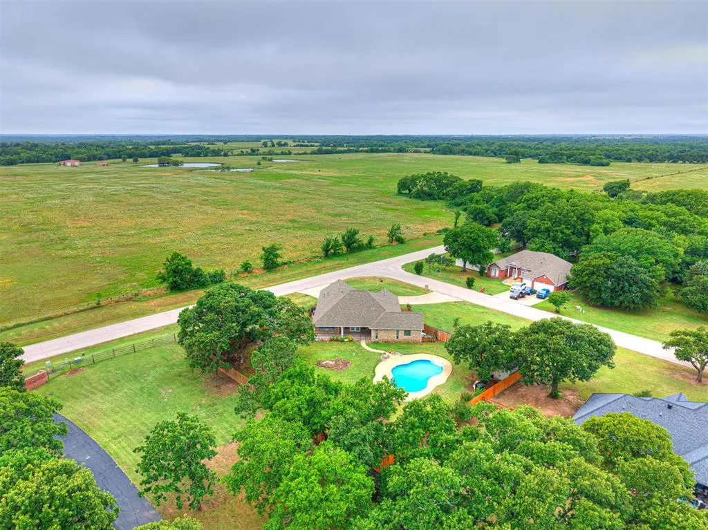 Photo 36 — 101 Huntington Court, Shawnee, OK 74801