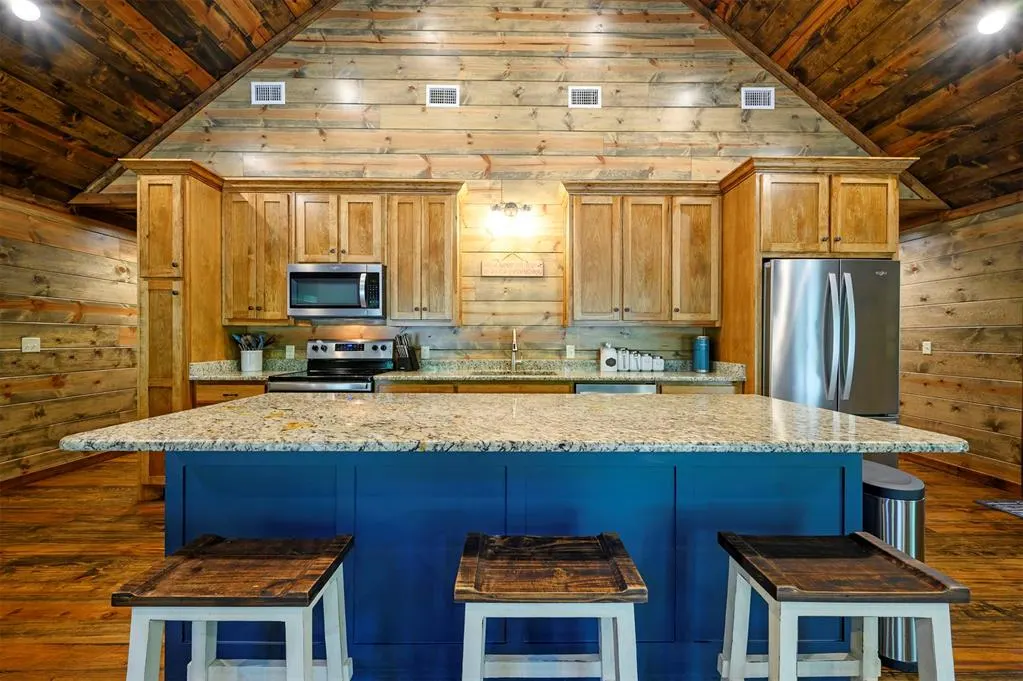 Photo 4 — 70 Breeann Circle, Broken Bow, OK 74728