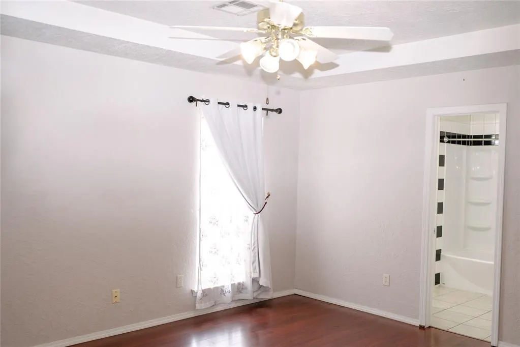 Photo 9 — 321 Peggy Drive, Elk City, OK 73644