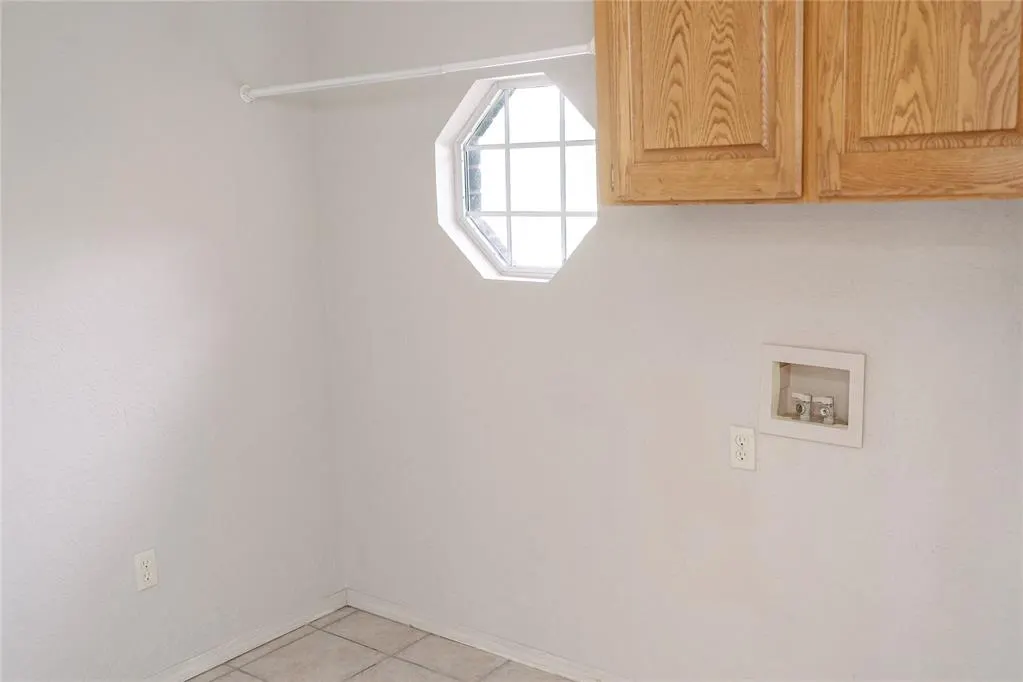 Photo 13 — 321 Peggy Drive, Elk City, OK 73644