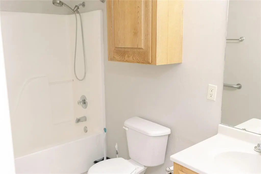 Photo 15 — 321 Peggy Drive, Elk City, OK 73644