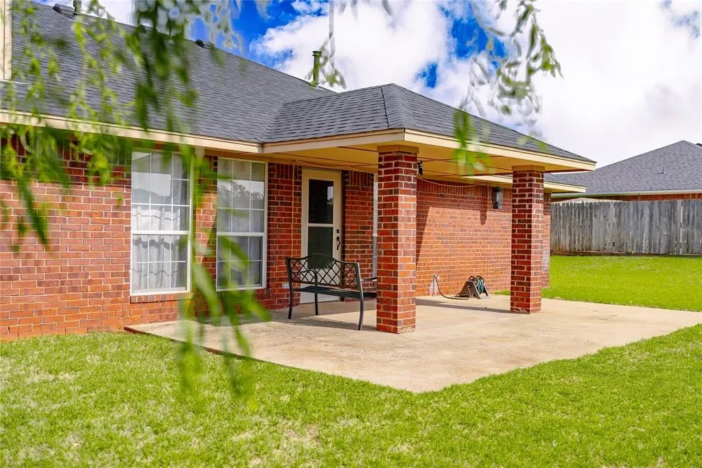 Photo 20 — 321 Peggy Drive, Elk City, OK 73644