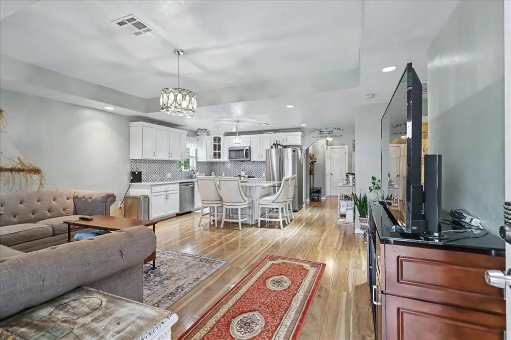 Photo 4 — 4043 NW 8th Street, Oklahoma City, OK 73107