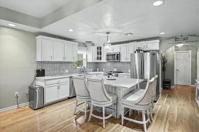 Photo 5 — 4043 NW 8th Street, Oklahoma City, OK 73107