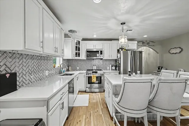 Photo 8 — 4043 NW 8th Street, Oklahoma City, OK 73107