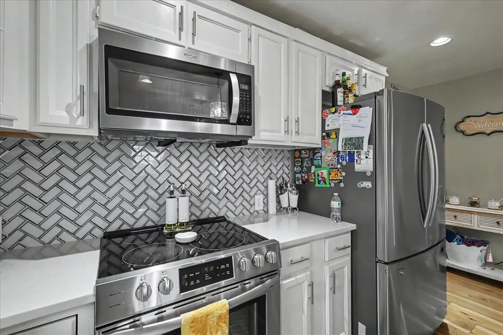 Photo 10 — 4043 NW 8th Street, Oklahoma City, OK 73107