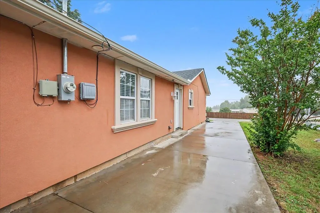 Photo 34 — 4043 NW 8th Street, Oklahoma City, OK 73107