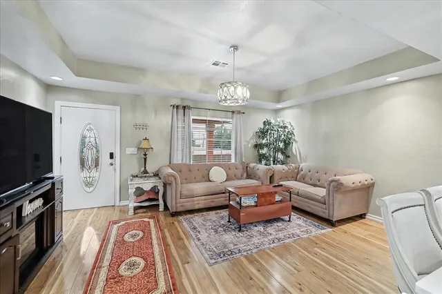 Photo 6 — 4043 NW 8th Street, Oklahoma City, OK 73107