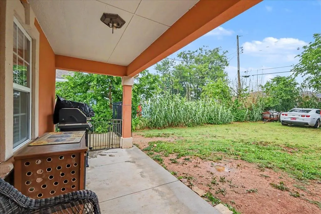 Photo 39 — 4043 NW 8th Street, Oklahoma City, OK 73107