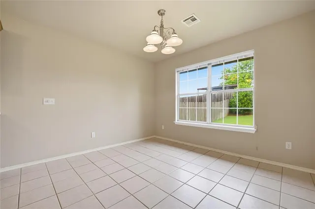 Photo 7 — 1420 Parke Avenue, Midwest City, OK 73130