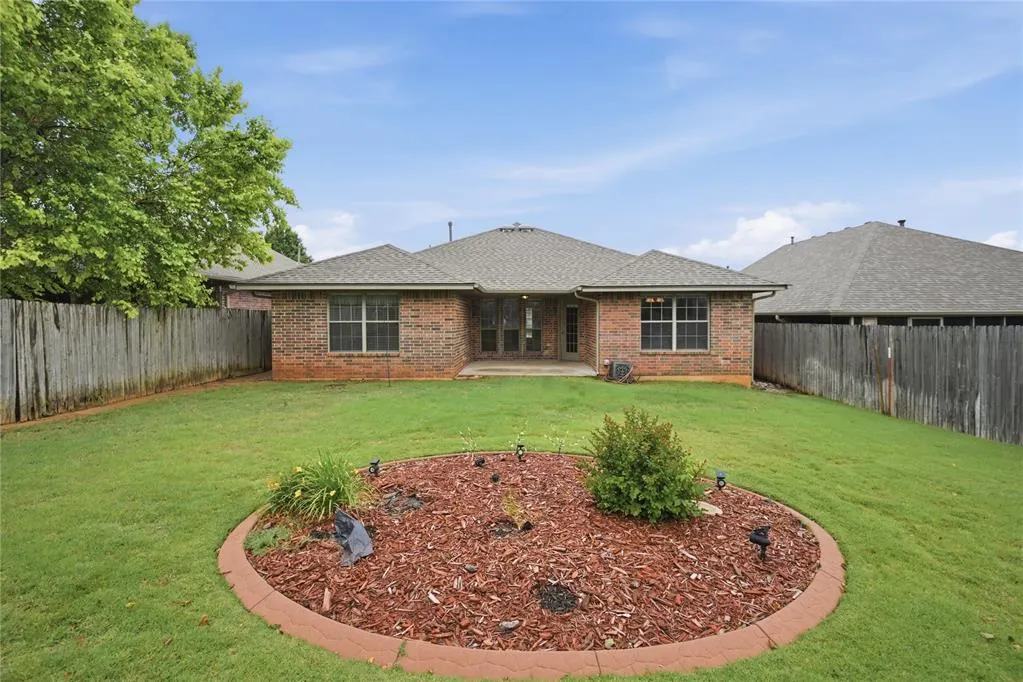 Photo 24 — 1420 Parke Avenue, Midwest City, OK 73130