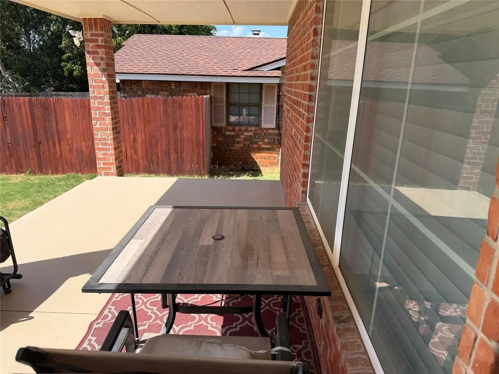 Photo 2 — 3701 Sunvalley Drive, Midwest City, OK 73110