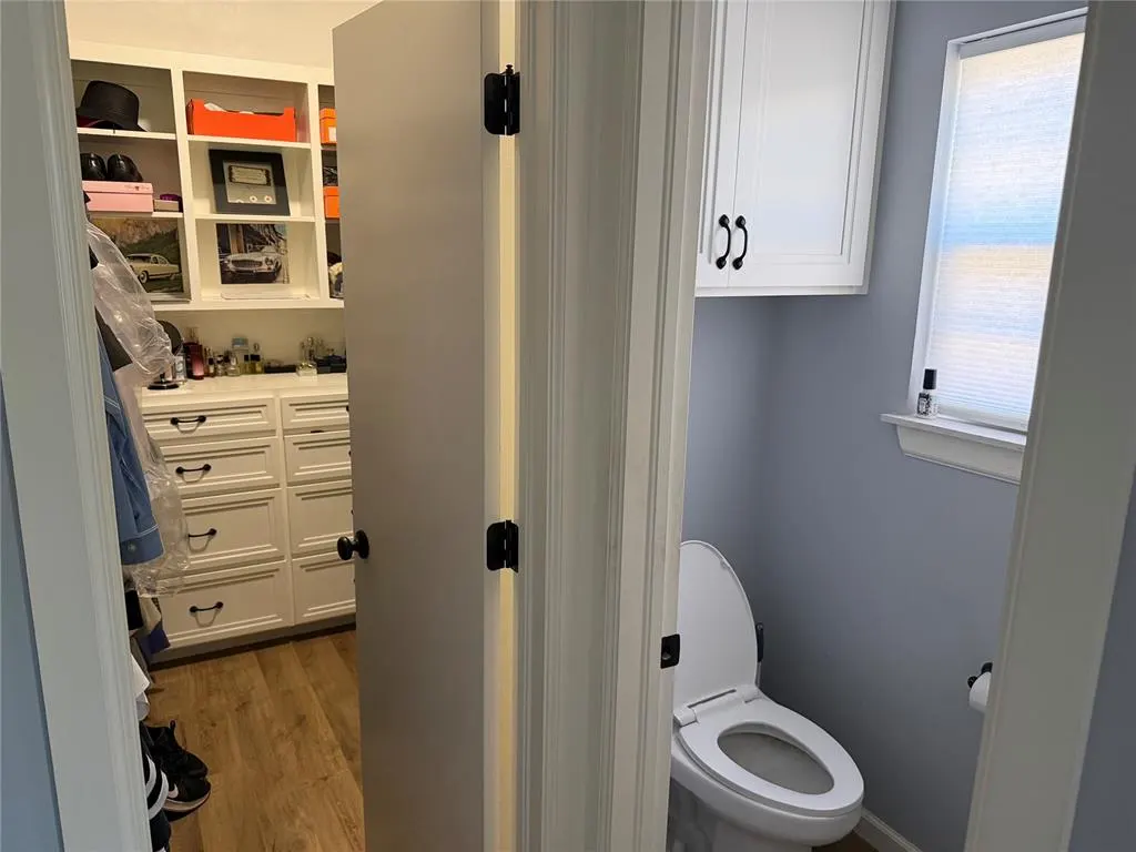 Photo 10 — 3701 Sunvalley Drive, Midwest City, OK 73110