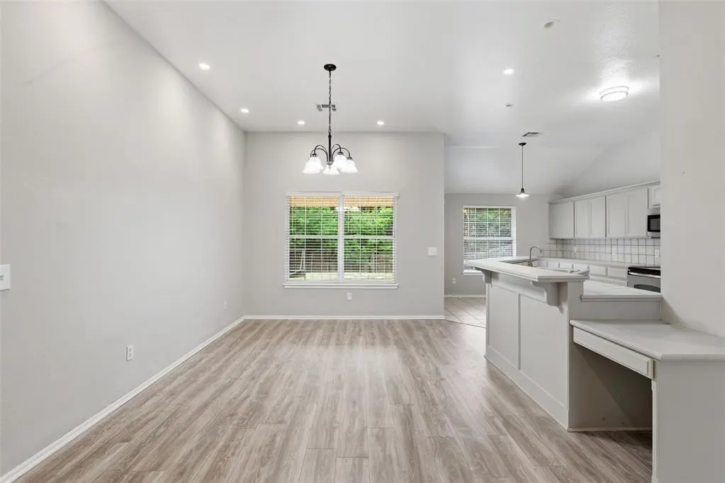 Photo 7 — 1708 Parkridge Drive, Norman, OK 73071