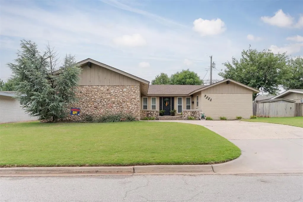 Photo 34 — 3820 NW 68th Street, Oklahoma City, OK 73116