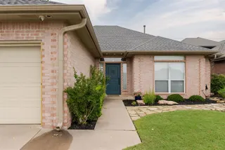 Sold home at 1629 Grey Fox Run