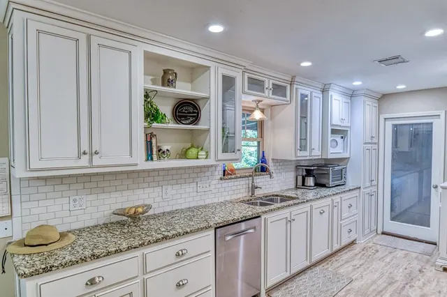 Photo 7 — 405 S Council Road, Newcastle, OK 73065