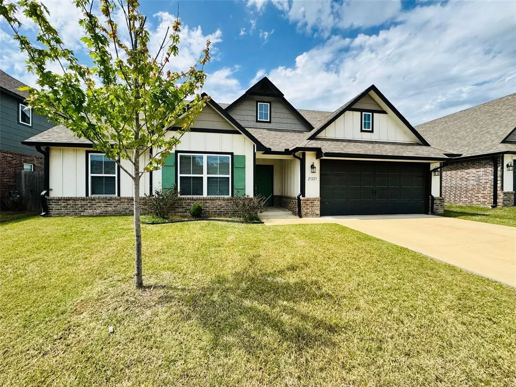 Photo 2 — 23223 E 102nd Place, Broken Arrow, OK 74014