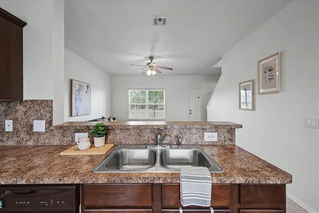 Photo 11 — 9616 Eli Drive, Moore, OK 73160