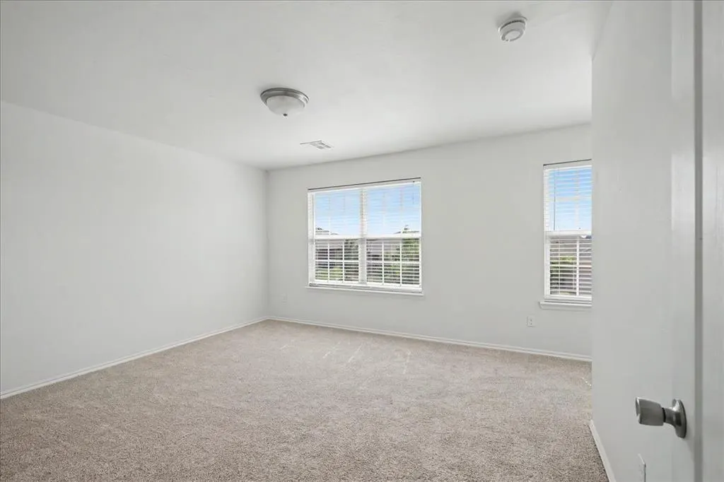 Photo 25 — 9616 Eli Drive, Moore, OK 73160