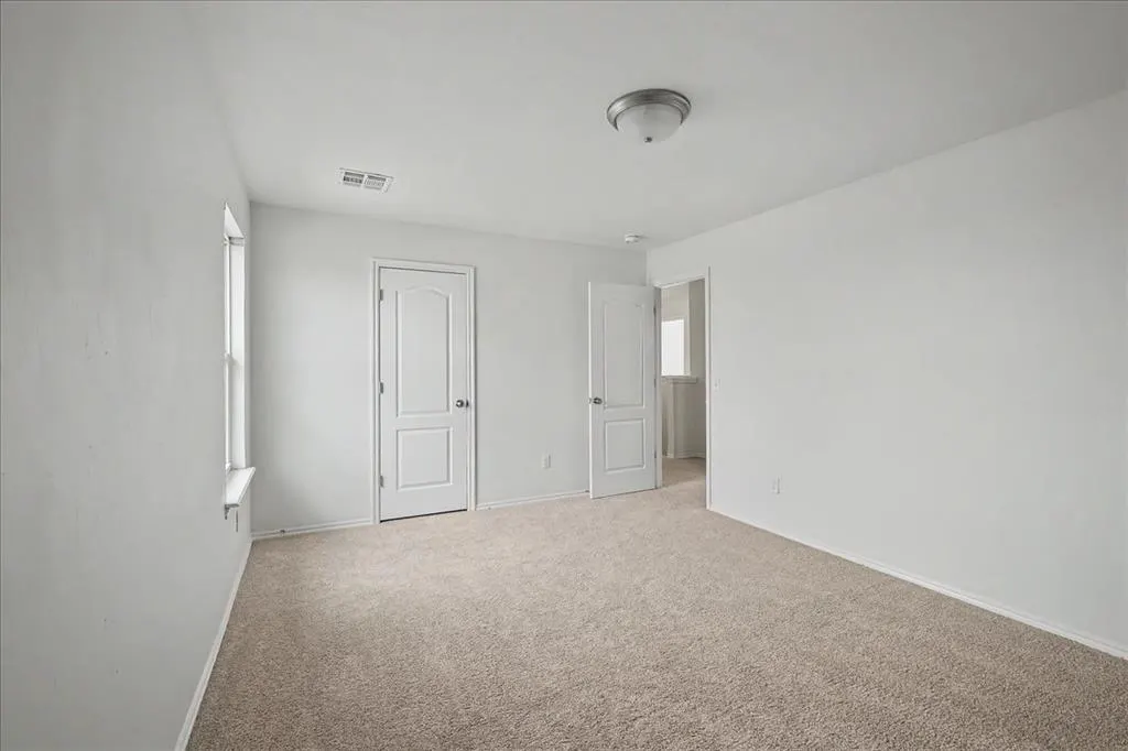 Photo 32 — 9616 Eli Drive, Moore, OK 73160