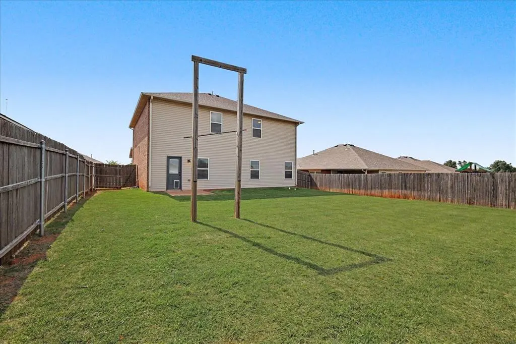 Photo 38 — 9616 Eli Drive, Moore, OK 73160