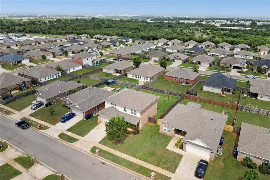 Photo 41 — 9616 Eli Drive, Moore, OK 73160