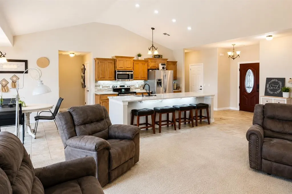 Photo 7 — 3101 White Tail Drive, Altus, OK 73521