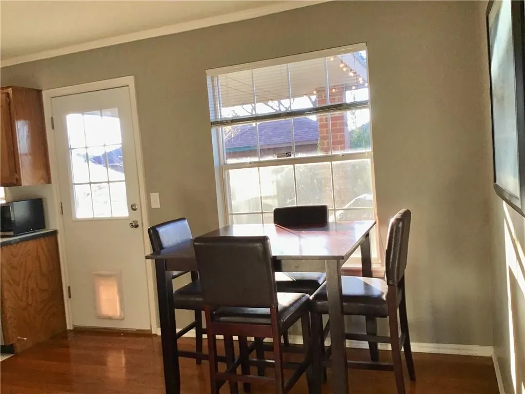 Photo 7 — 2123 Lakecrest Drive, Moore, OK 73170