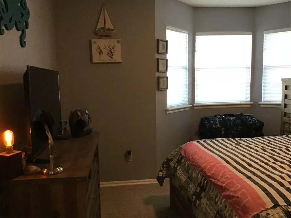 Photo 13 — 2123 Lakecrest Drive, Moore, OK 73170