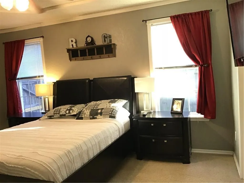 Photo 14 — 2123 Lakecrest Drive, Moore, OK 73170